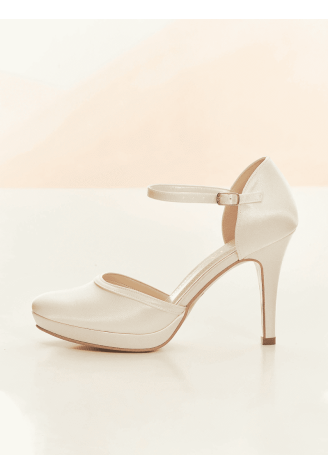 Avalia Dona Chaussures Mariage ()