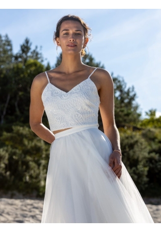 Novias Emporio Boléro en dentelle ()