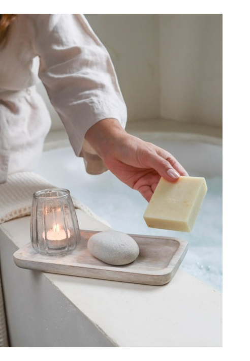 Leeff Savon au concombre avec pierre exfoliante - Pour toi ()