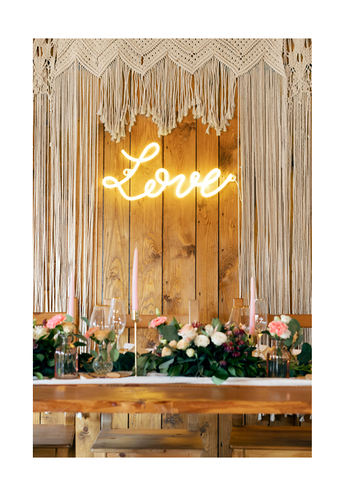 Neon LED Love – Éclairage Romantique pour Votre Mariage