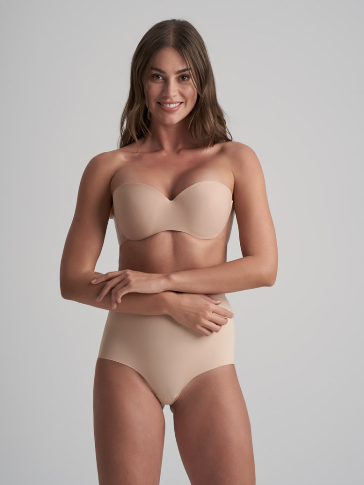 BYE BRA Glam Soutien-gorge adhésif Beige main product photo