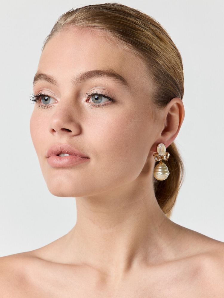 Poirier JE-75232 Boucles d'oreilles dorées main product photo