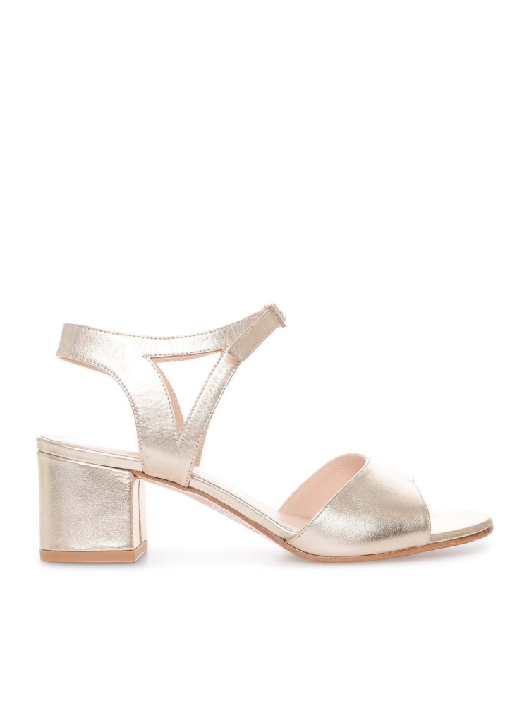 Content Ceda Chaussures Mariage Champagne main product photo