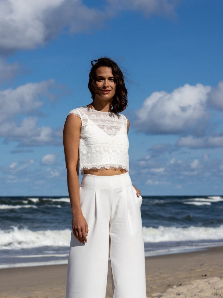 Novias Emanuelle Boléro en dentelle main product photo