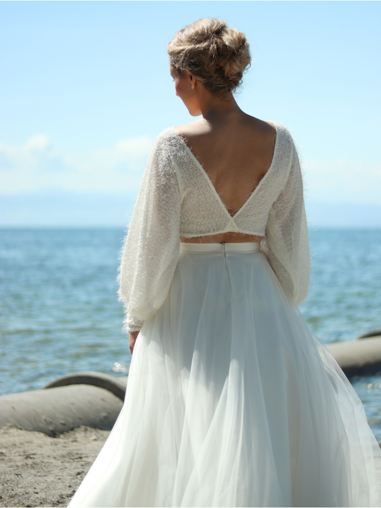 Forever & Eva P5308 Pull à manches bouffantes main product photo