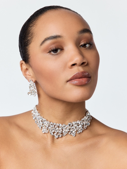 Poirier JN-75273 Collier doré main product photo