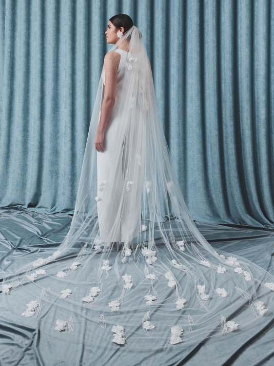 S75516-300-1 Voile avec fleurs 3D et perles main product photo